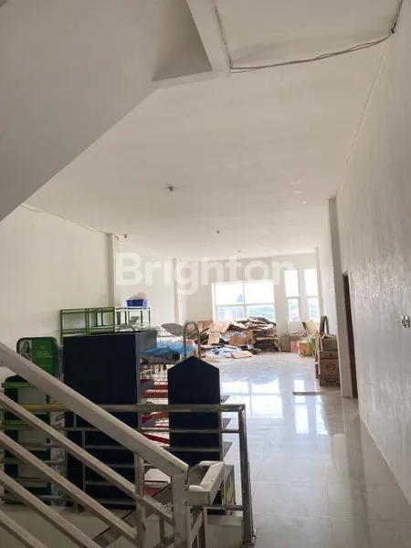 image RUKO 3 LANTAI LOKASI STRATEGIS (2)