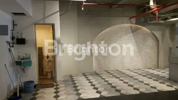 image STAND UNTUK USAHA / KANTOR/WORKSHOP/BUTIK/KLINIK, DLL  AREA DI KOMPLEKS APARTEMEN COSMOPOLIS DEKAT DENGAN ARAYA, GALAXY MALL, MERR (6)