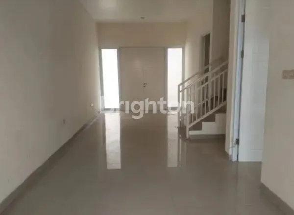 image DIJUAL / SEWA RUMAH 2 LANTAI MINIMALIS DI NIRWANA EKSEKUTIF (4)