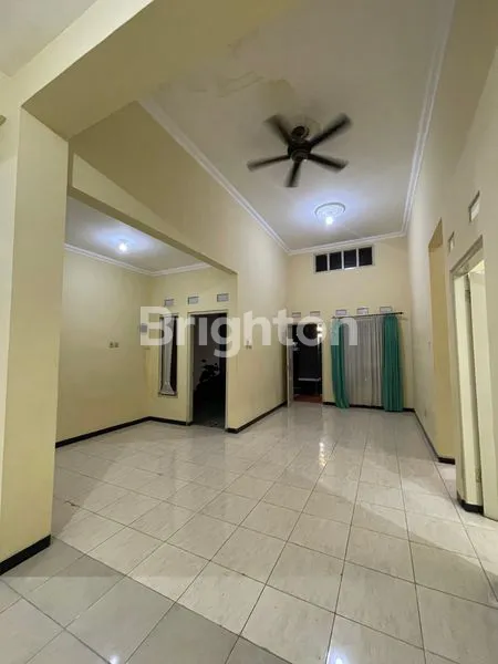 image RUMAH BAGUS SIAP HUNI FAJAR INDAH SOLO BARAT (3)