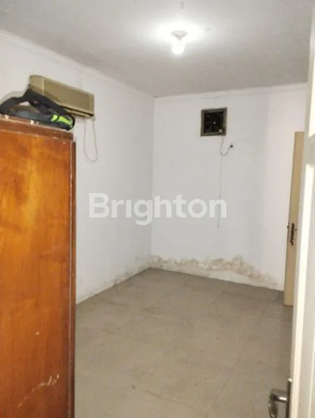 image RUKO 2 LANTAI BERADA DI PUSAT KOTA DAN PUSAT PERDAGANGAN (4)