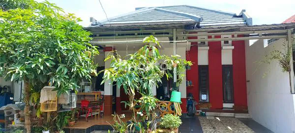 image RUMAH SIAP HUNI DALAM KOMPLEK LINGKUNGAN ASRI  (1)