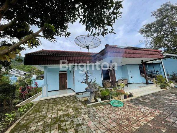image RUMAH 2 LANTAI DI JL TERUSAN FLAMBOYAN, SONGGOKERTO, KEC BATU, KOTA BATU (DEKAT HOTEL JAMBU LUWUK BATU) DAN WISATA BATU (2)