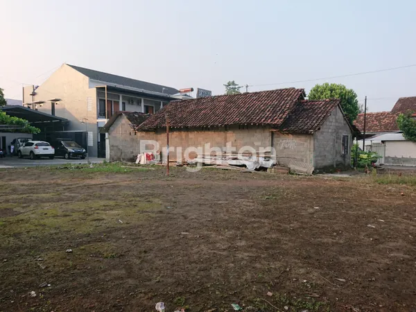 image TANAH MANGKU 2 JALAN DI LINGKUNGAN KOS DAN PERUMAHAN (1)