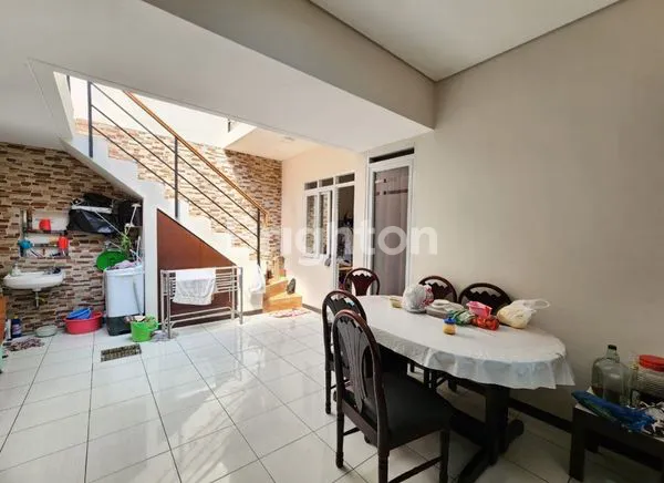 image RUMAH CANTIK TERAWAT DAERAH CANDRARESMI KOTA BARU PARAHYANGAN (8)