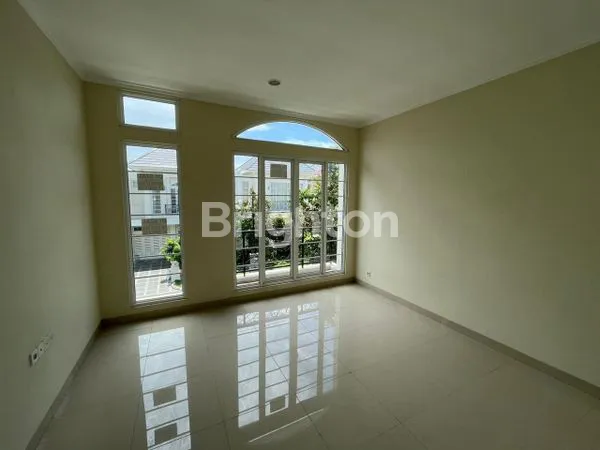 image RUMAH BARU SIAP HUNI SUMMARECON MAKASSAR (2)