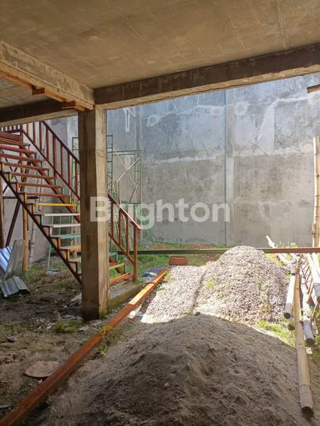 image DIJUAL CEPAT BANGUNAN SETENGAH JADI 2 LANTAI (3)