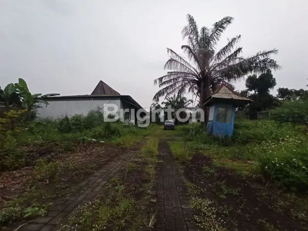 image TEMPAT USAHA KOLAM RENANG MOJOKERTO (7)
