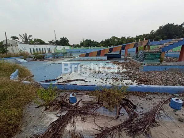 image TEMPAT USAHA KOLAM RENANG MOJOKERTO (8)