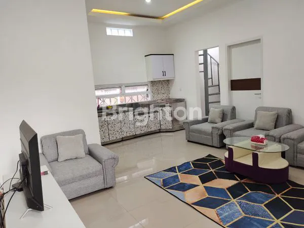 RUMAH FURNISH 3 LANTAI DI PASTEUR DEKAT MAL BTC BOTANICA UNIV MARAMATHA BANDUNG