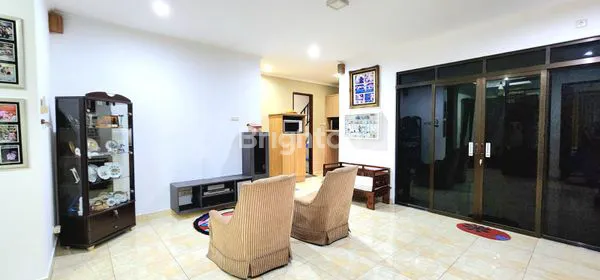 image HUNIAN CANTIK 2 LANTAI LOKASI SUPER STRATEGIS (7)