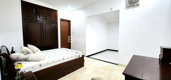 image HUNIAN CANTIK 2 LANTAI LOKASI SUPER STRATEGIS (8)