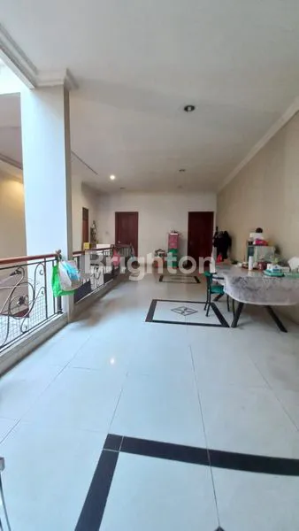 image RUMAH GREENVILLE DEKAT TANJUNG DUREN, JAKARTA BARAT, VIEW TAMAN, LUAS 376 M² (8)