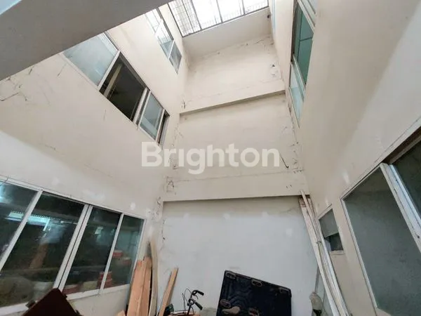 image RUMAH 4 LANTAI@ SEMANAN INDAH JAKARTA BARAT COCOK UNTUK GUDANG / PERKANTOR (3)