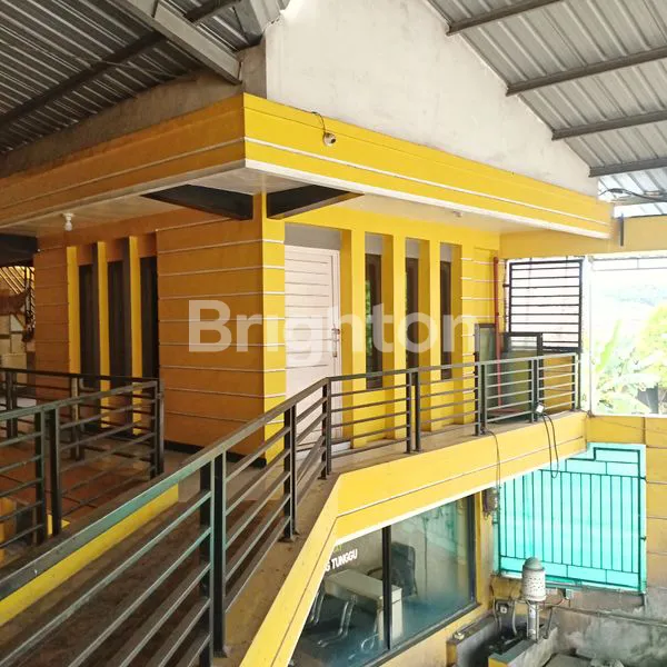 image DIJUAL CEPAT BENGKEL & DOORSMEER DI KOTA MADIUN (8)