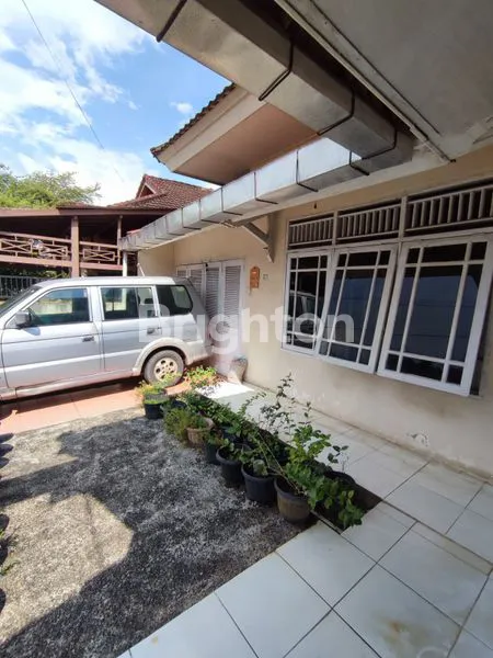 RUMAH DENGAN TANAH LUAS, POSISI HOOK, AMAN DAN NYAMAN, GANDUS, SUMATERA SELATAN