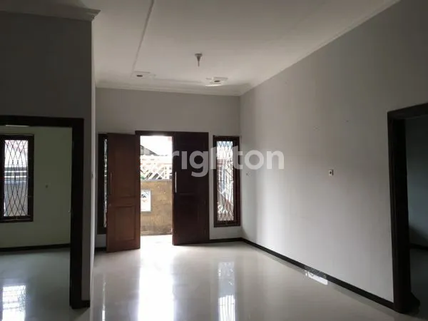 image JUAL RUMAH SIAP HUNI, BERSIH & LEGA. DELTA SARI INDAH. (3)