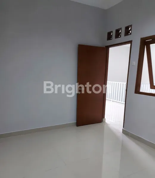 image RUMAH ASRI 2 LANTAI SIAP HUNI DI CHERRYFIELD - BANDUNG (5)