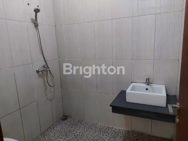 image RUMAH ASRI 2 LANTAI SIAP HUNI DI CHERRYFIELD - BANDUNG (8)