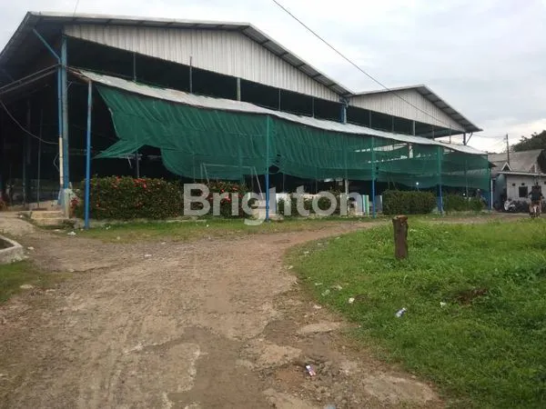 image TANAH BERIKUT 3 LAPANGAN FUTSAL BISA DIALIH FUNGSI MENJADI GUDANG ATAU PABRIK STRATEGIS DEKAT DENGAN PINTU KELUAR MASUK TOLL BORR DI KAYUMANIS TANAH SAREAL BOGOR (1)