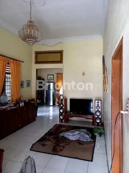 image RUMAH DI PINGGIR JALAN COCOK BUAT KANTOR/ STOKIST (3)
