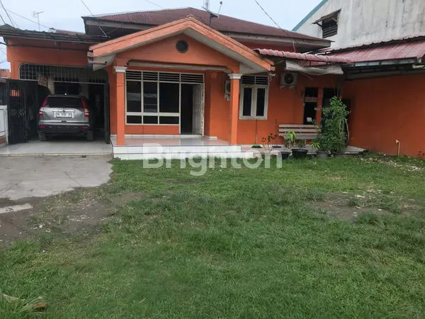 image RUMAH DI PINGGIR JALAN COCOK BUAT KANTOR/ STOKIST (1)