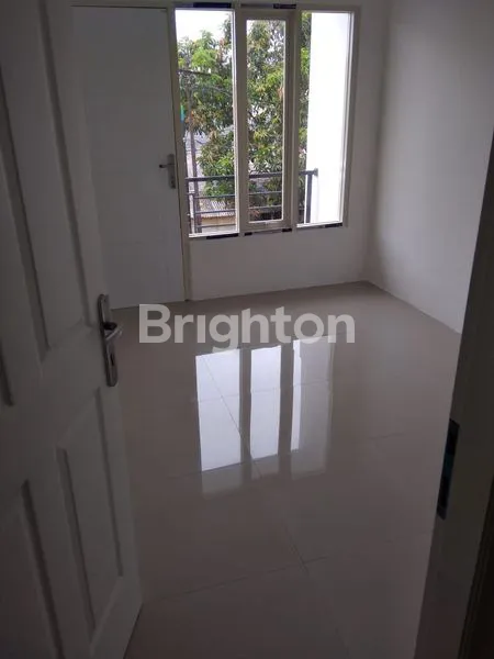 image RUNGKUT MENANGGAL DKT UPN PONDOK CANDRA PENJARINGAN MERR HARGA NEGO (5)