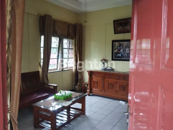 image RUMAH COCOK UNTUK USAHA KOST CAFE, DAERAH PERKANTORAN INSTANSI PEMERINTAH  PONTIANAK KOTA  (2)