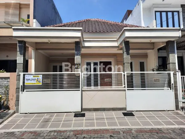 image RUMAH 1,5 LANTAI FULL RENOVASI DHARMAHUSADA MAS, DEKAT RAYA MULYOSARI SUTOREJO,SANGAT DEKAT KE KAMPUS ITS, PAKUWON CITY MALL, KAMPUS DAN RS UNAIR  (1)