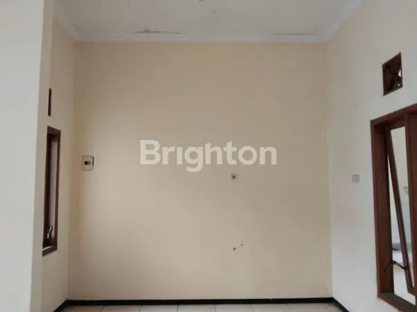 image RUMAH 1 LANTAI STRATEGIS DEKAT KOTA & EXIT TOLL SIDOARJO ISTANA MENTARI (4)