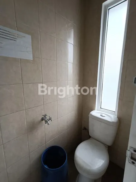 image RUMAH KOS 15 KAMAR LOKASI STRATEGIS JALAN RAYA DEPAN HALTE BUSWAY (6)