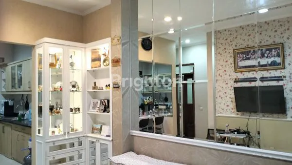 image HUNIAN ASRI DAN NYAMAN DI LIPPO KARAWACI (2)