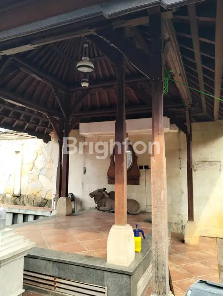 image RUMAH STYLE BALI 3 KAMAR DI BINTARO TANGERANG SELATAN (2)