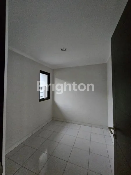 image RUMAH BARU 2 LANTAI CLUSTER DAYANA SUMMARECON, AKSES TOL DEKAT PUSAT KOTA (6)