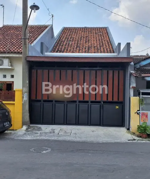 image RUMAH UNTUK USAHA / KANTOR DI TENGAH KOTA AREA TURISARI (1)