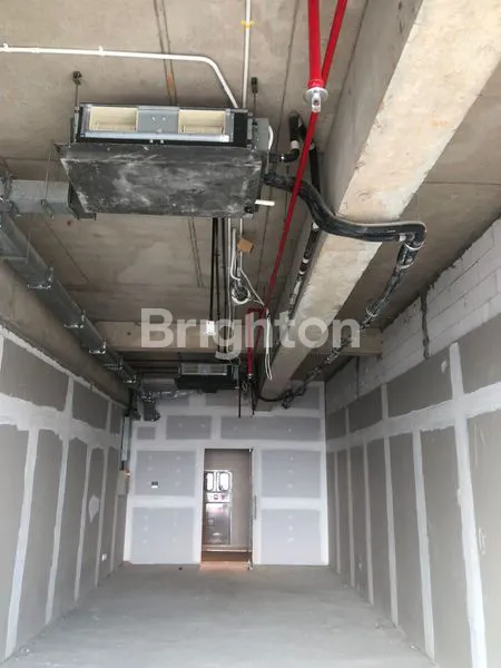 image DISEWAKAN OFFICE SPACE TUNJUNGAN PLAZA SURABAYA (3)