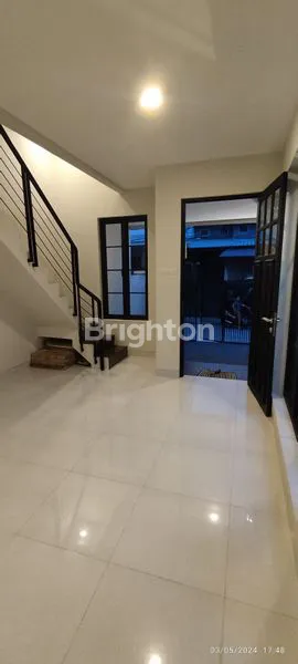 image RUMAH BARU AMERICAN STYLE TAMAN RATU (2)