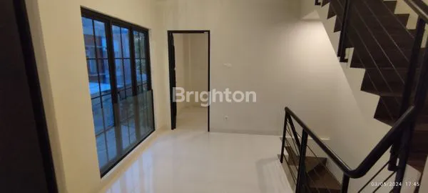 image RUMAH BARU AMERICAN STYLE TAMAN RATU (6)