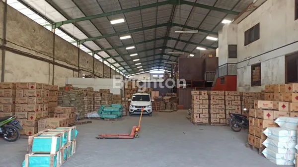 image SURI MULIA GUDANG AREA INDUSTRI ROW JALAN MUAT 40 FEET DEKAT TOL (6)