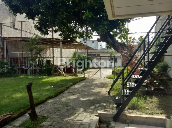 image RUMAH KOMERSIL KERTAJAYA INDAH TENGAH JALAN KEMBAR (7)