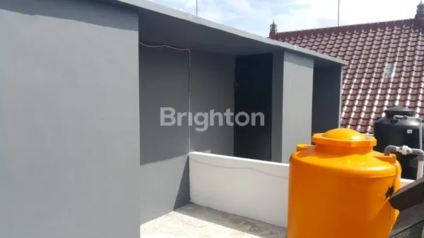 image 3 UNIT RUKO DI IMAM BONJOL, SIAP PAKAI-PARKIR LUAS-0 JALAN RAYA-LOKASI STRATEGIS (7)