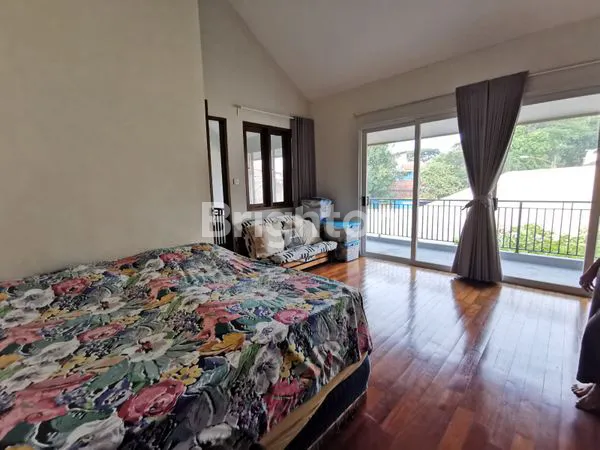 image RUMAH CANTIK DI LIPPO KARAWACI TANGERANG (5)