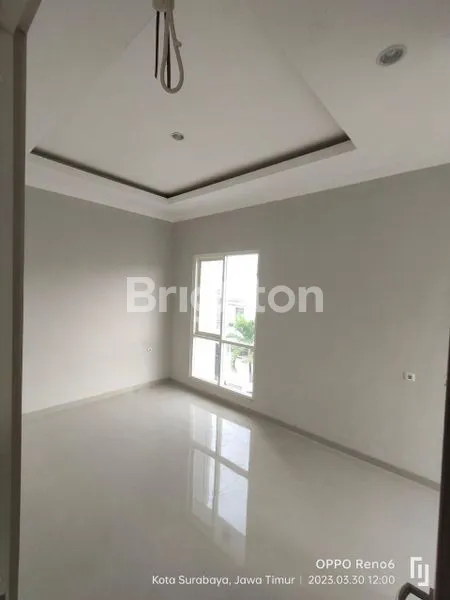 image RUMAH HOOK 2 LANTAI SUTOREJO (6)