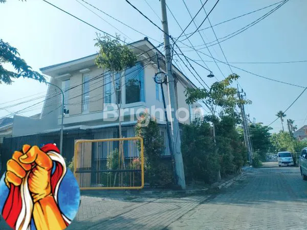 image RUMAH 2 LT HOOK MODERN BARU GRESS STRATEGI DEKAT PAKUWON MALL DAN CIPUTRA WORLD (1)