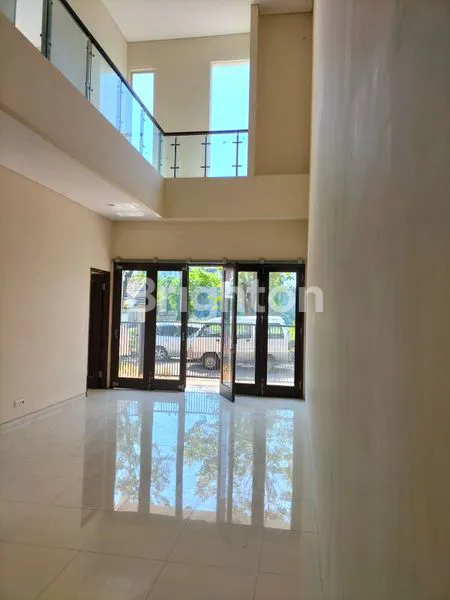 image RUMAH 2 LT HOOK MODERN BARU GRESS STRATEGI DEKAT PAKUWON MALL DAN CIPUTRA WORLD (5)