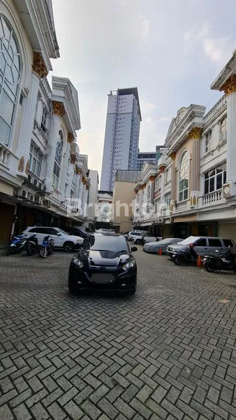 image RUKAN 4 LANTAI LOKASI STRATEGIS SOEPOMO TEBET (2)