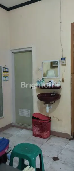 image RUMAH HOEK CANTIK DAN LUAS DI KAVLING UI DEPOK (7)