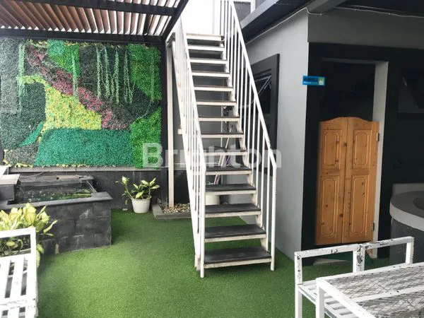 image RUMAH LUAS 189 M, 2 LANTAI + ROOFTOP DEKAT UAD WIROSABAN, AKSES MUDAH (3)