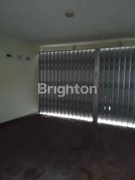 image SANGAT MURAH.... RUMAH DENGAN HALAMAN LUAS DI HOOK, LOKASI RING SATU DI KOTA BOGOR (4)