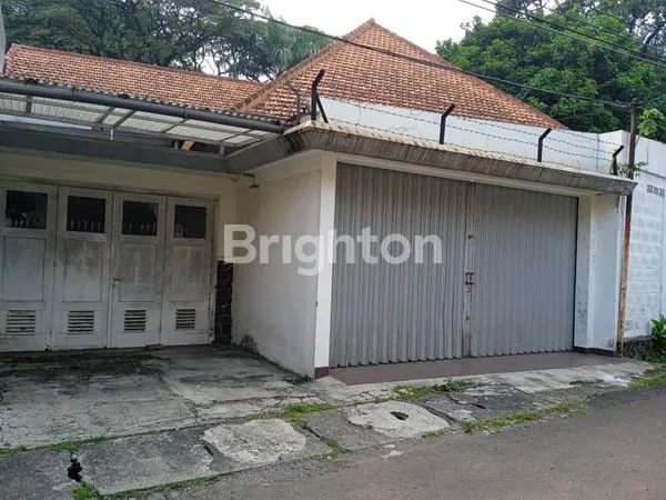 image SANGAT MURAH.... RUMAH DENGAN HALAMAN LUAS DI HOOK, LOKASI RING SATU DI KOTA BOGOR (5)